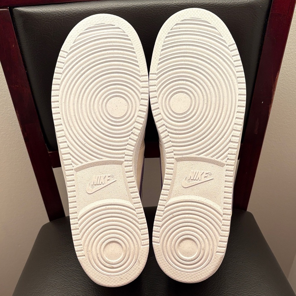 New Men’s Nike Court‎ Vision Lo Off White and Purple Sneakers Size 13 - Picture 5 of 5